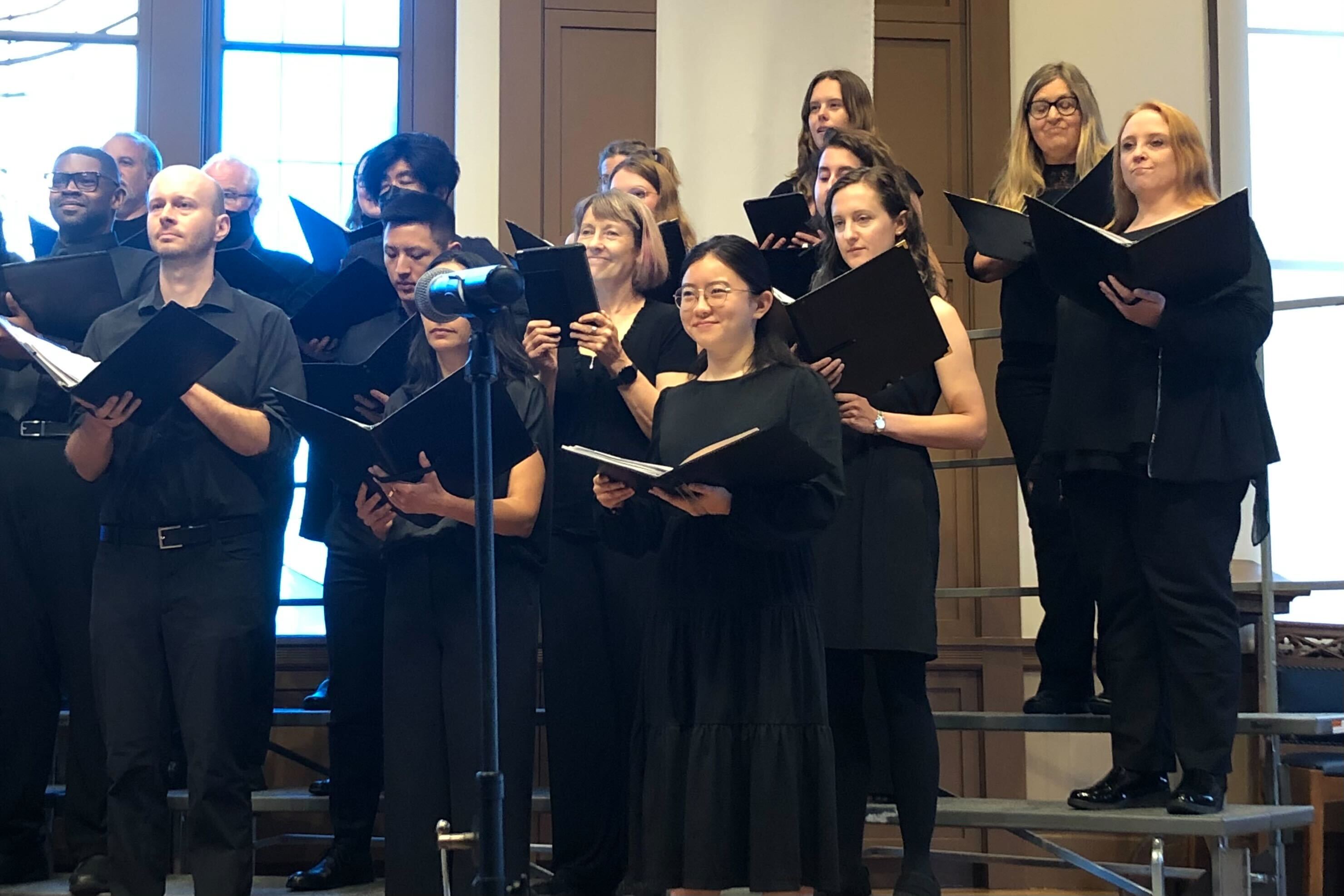 photo of Xinyun performing in a choir